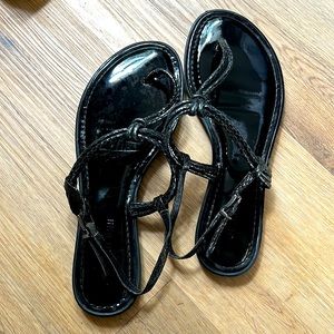 Size 9.5 Gianni Bini black leather sandals